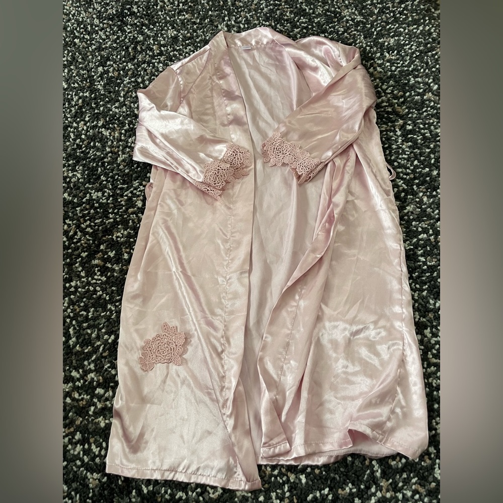 Pink silk and lace robe